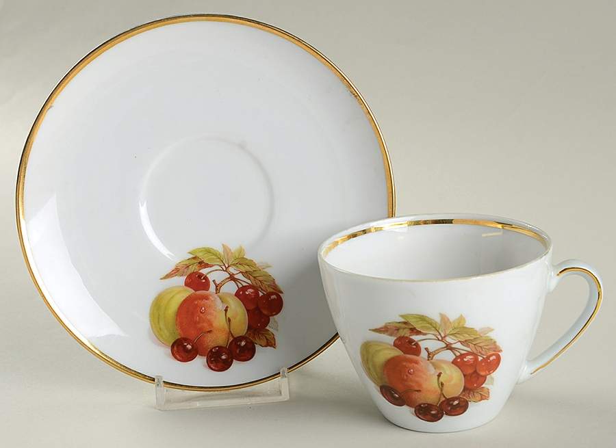 BTH4 (1-16" Gold Trim) Flat Cup & Saucer Set by Bareuther & Co-1
