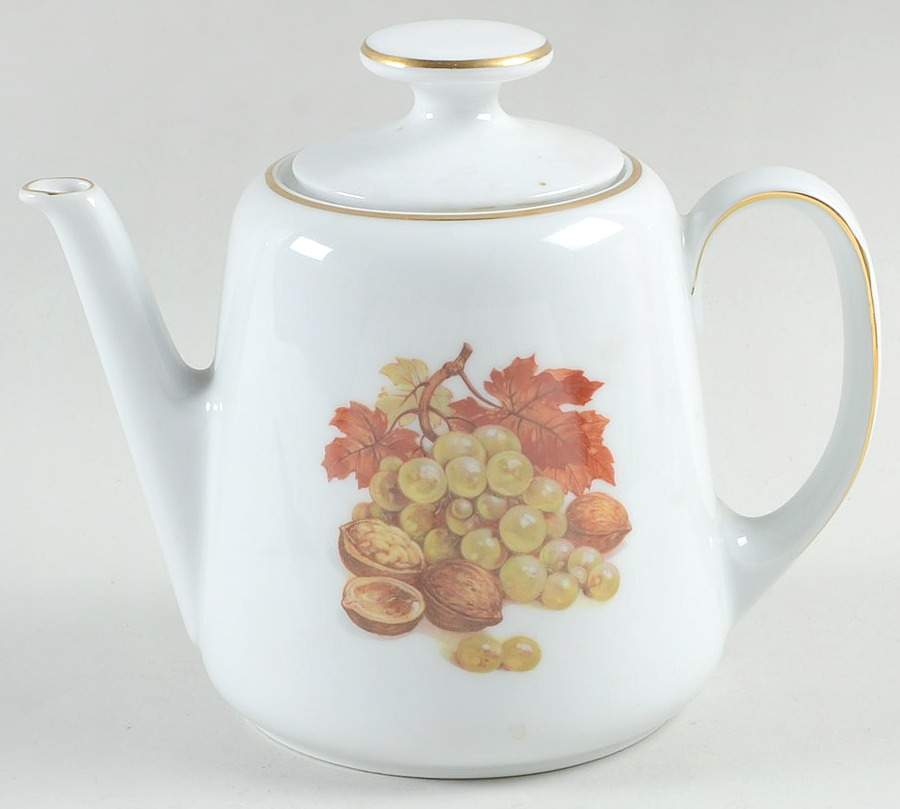 BTH4 (1-16" Gold Trim) Teapot & Lid by Bareuther & Co-1