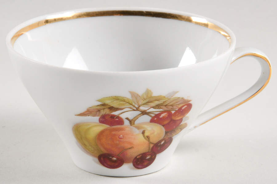 BTH4 (1-16" Gold Trim) Flat Cup by Bareuther & Co-1