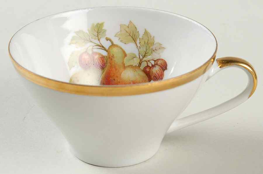 BTH4 (1-16" Gold Trim) Flat Cup by Bareuther & Co-1