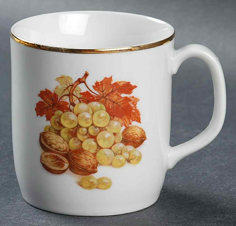 BTH4 (1-16" Gold Trim) Mug by Bareuther & Co-1