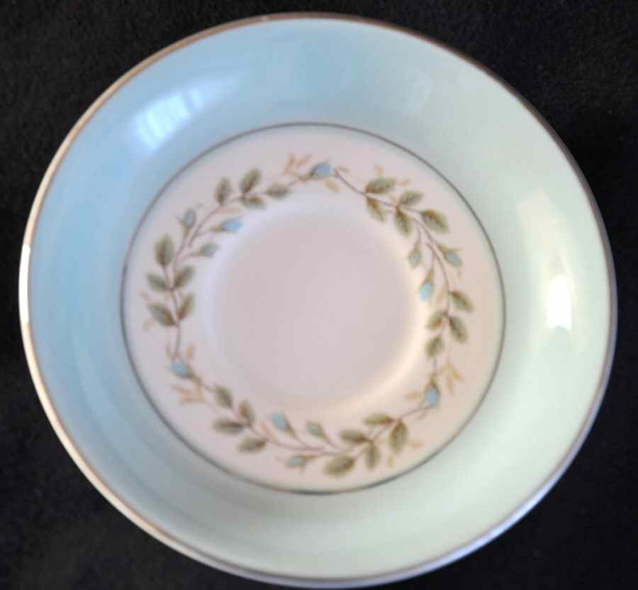 BTT3 Saucer by Barratts-1