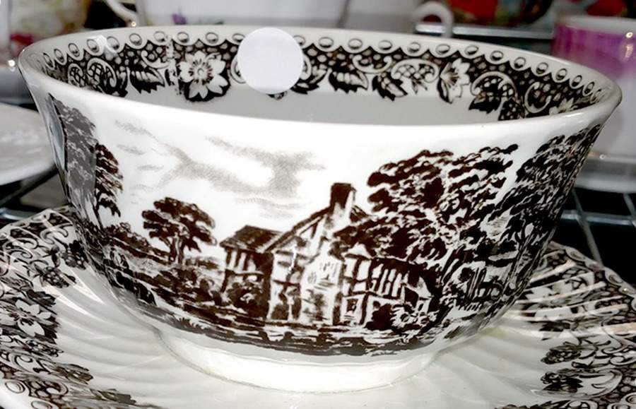 Elizabethan Brown Open Sugar Bowl by Barratts-1