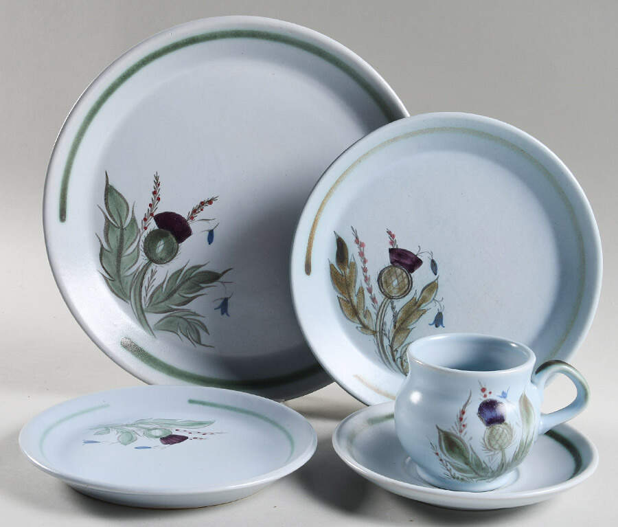 Thistleware 40  Piece Estate Set by Buchan-1