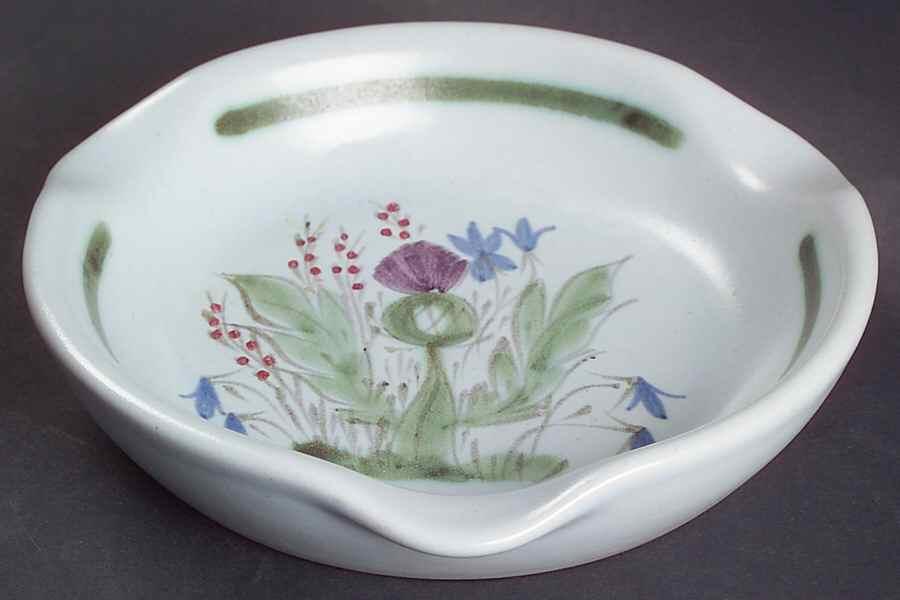 Thistleware Small Ashtray by Buchan-1