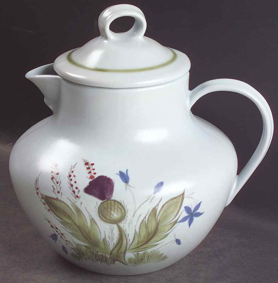 Thistleware Soup Jug with Lid by Buchan-1