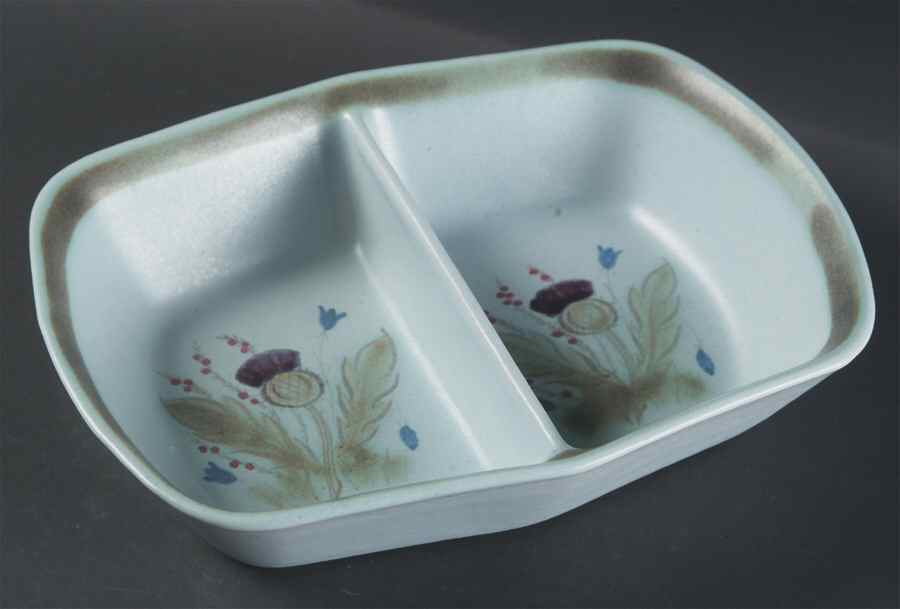Thistleware 9" Rectangular Divided Baker by Buchan-1
