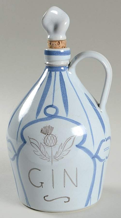 Thistleware Decanter and Stopper by Buchan-1