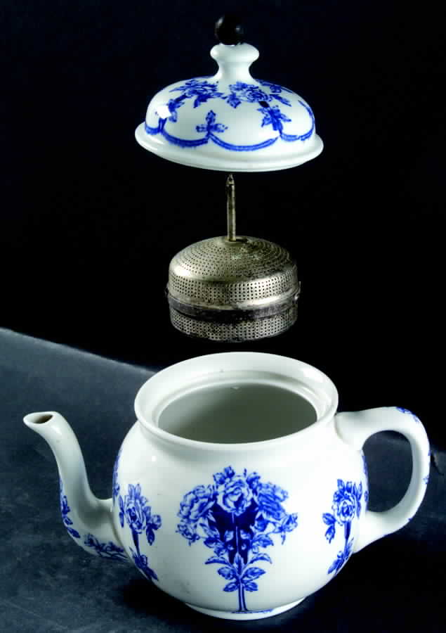 Argyle Teaball Teapot & Lid by Buffalo Pottery-1