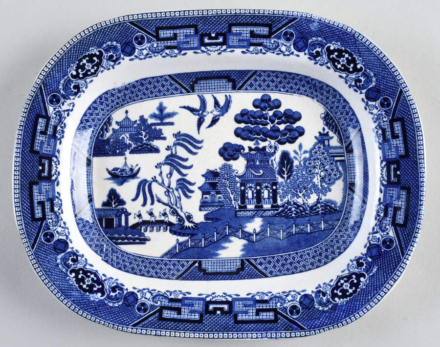 Blue Willow (Non Restaurant, No Trim) 10" Oval Serving Platter by Buffalo Pottery-1