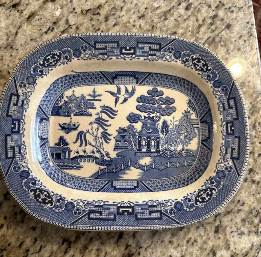 Blue Willow (Non Restaurant, No Trim) 11" Oval Serving Platter by Buffalo Pottery-1