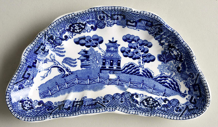 Blue Willow (Non Restaurant, No Trim) Bone Dish by Buffalo Pottery-1