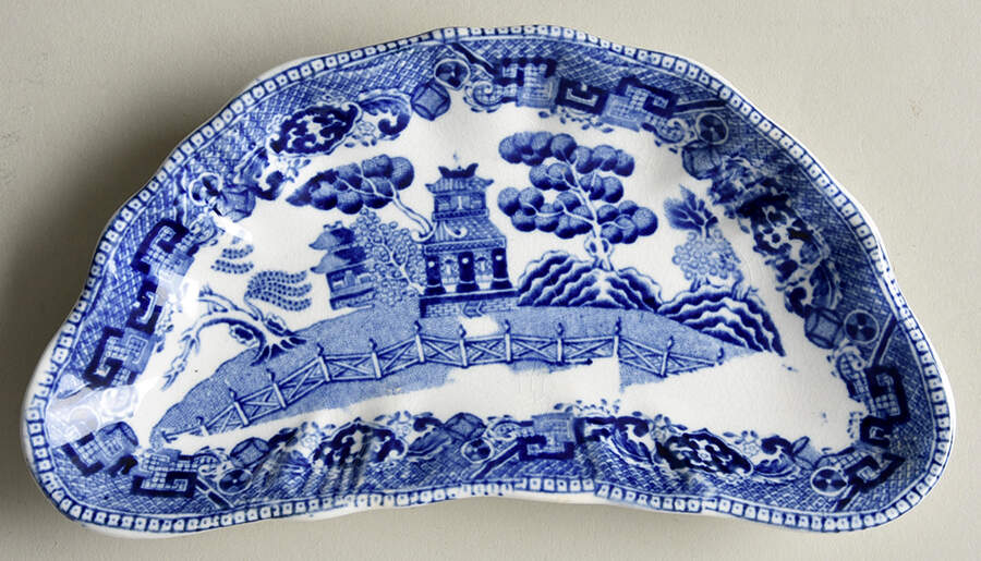 Blue Willow (Non Restaurant, No Trim) Bone Dish by Buffalo Pottery-1