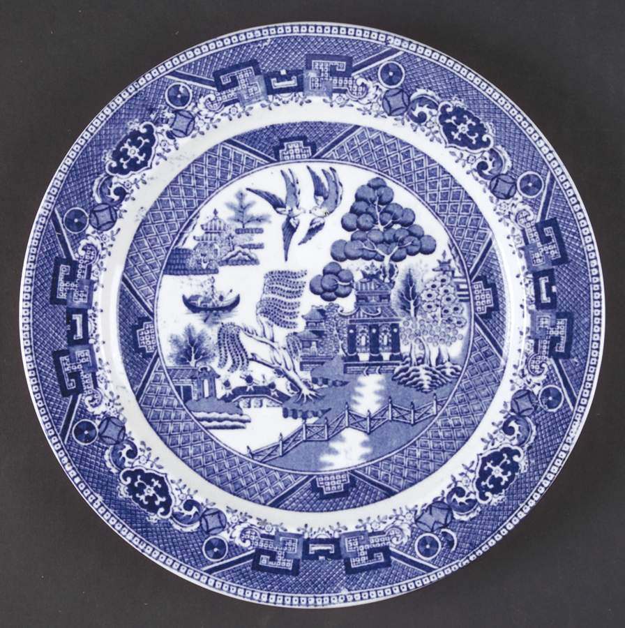 Blue Willow (Non Restaurant, No Trim) Dessert/Pie Plate by Buffalo Pottery-1