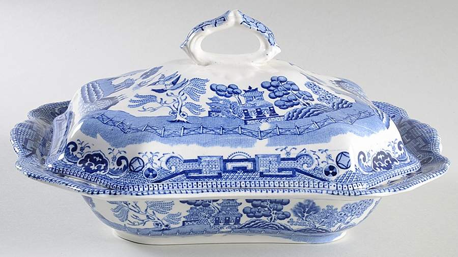Blue Willow (Non Restaurant, No Trim) Rectangular Covered Vegetable by Buffalo Pottery-1