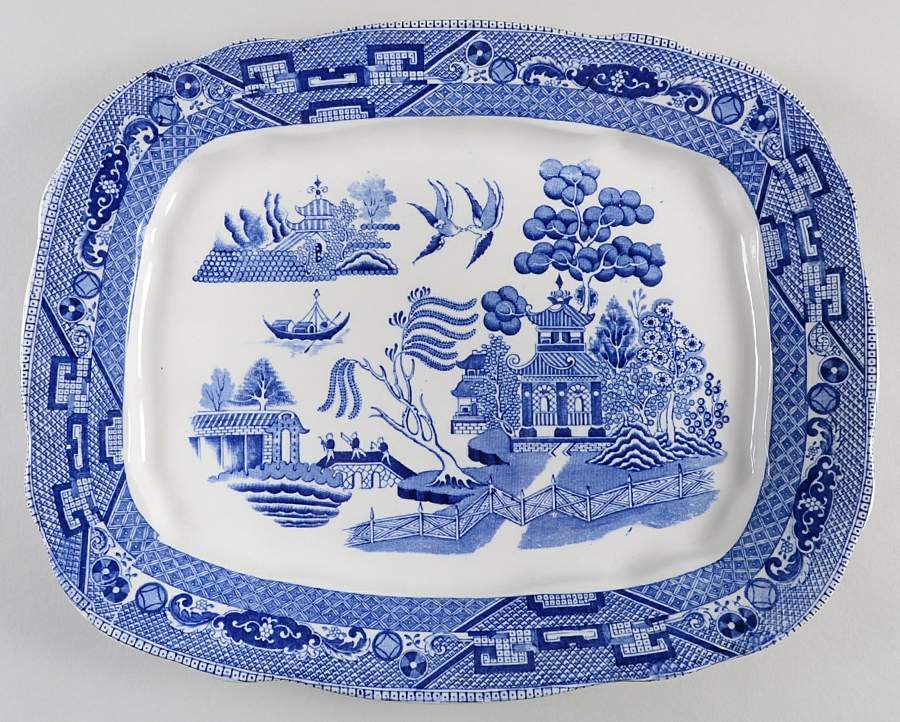 Blue Willow (Non Restaurant, No Trim) 14" Oval Serving Platter by Buffalo Pottery-1