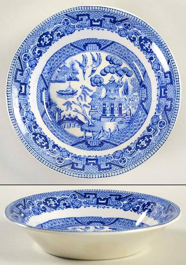 Blue Willow (Non Restaurant, No Trim) Fruit/Dessert (Sauce) Bowl by Buffalo Pottery-1