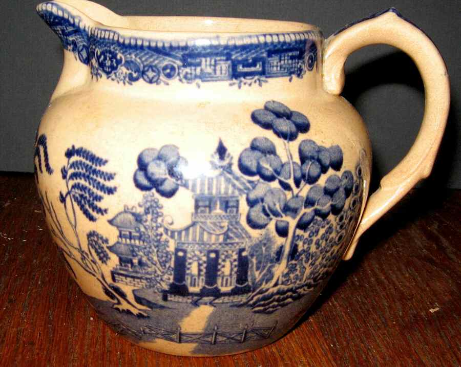 Blue Willow (Non Restaurant, No Trim) Creamer by Buffalo Pottery-1