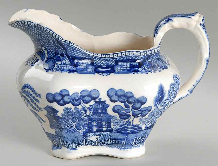Blue Willow (Non Restaurant, No Trim) Creamer by Buffalo Pottery-1