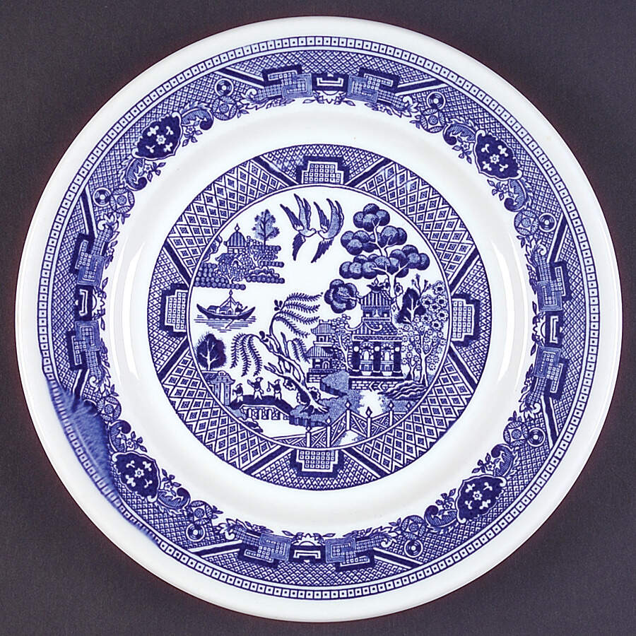 Blue Willow (Restaurant Ware) Luncheon Plate by Buffalo Pottery-1