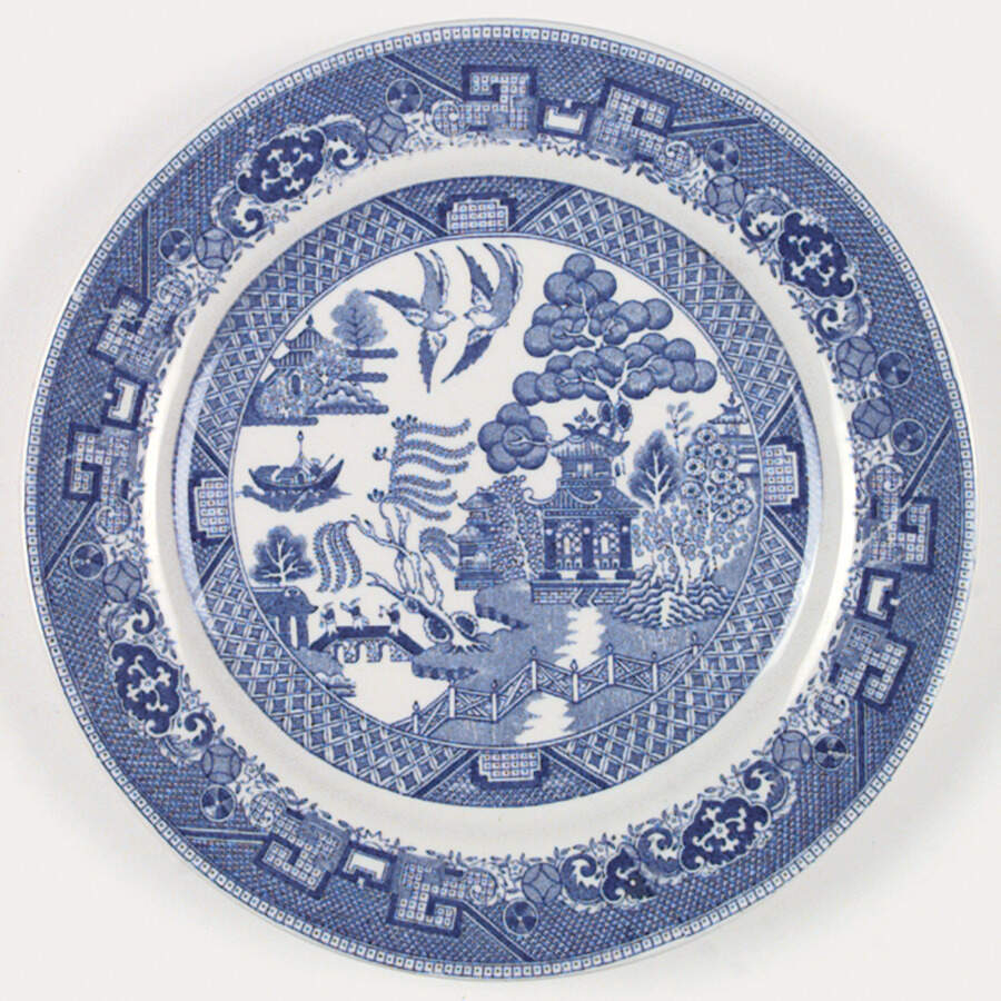 Blue Willow (Restaurant Ware) Dinner Plate by Buffalo Pottery-1