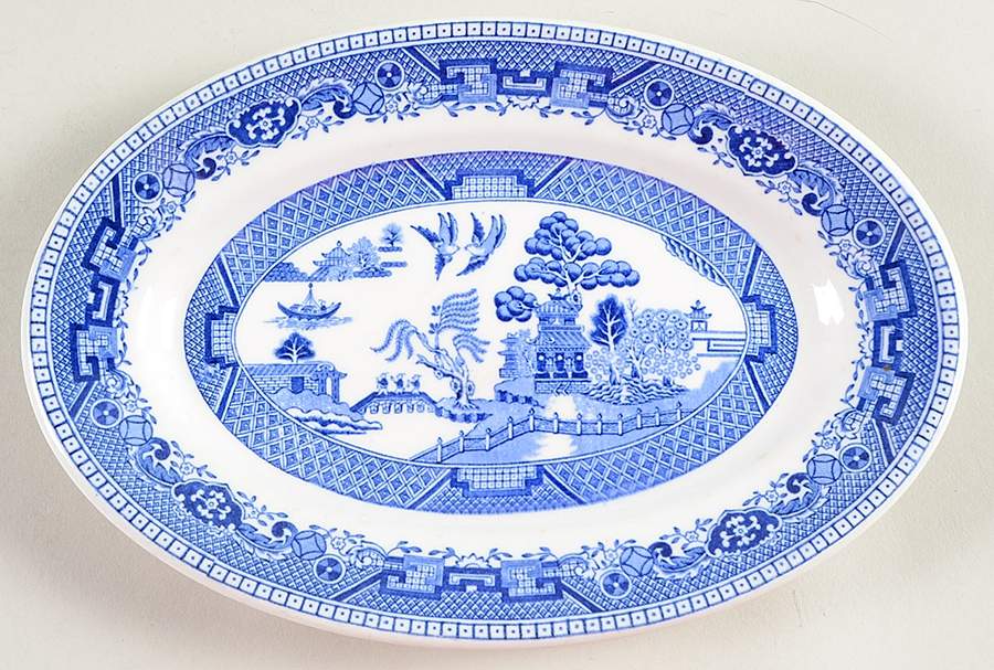 Blue Willow (Restaurant Ware) 9" Oval Serving Platter by Buffalo Pottery-1