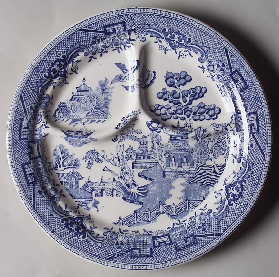 Blue Willow (Restaurant Ware) Grill Plate by Buffalo Pottery-1