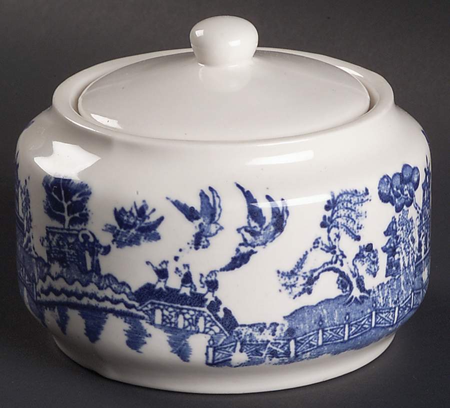 Blue Willow (Restaurant Ware) Sugar Bowl & Lid by Buffalo Pottery-1