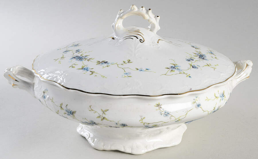 BUF16 Round Covered Vegetable by Buffalo Pottery-1