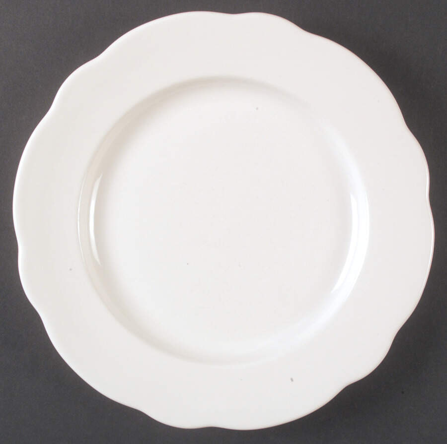 BUF19 Dinner Plate by Buffalo Pottery-1