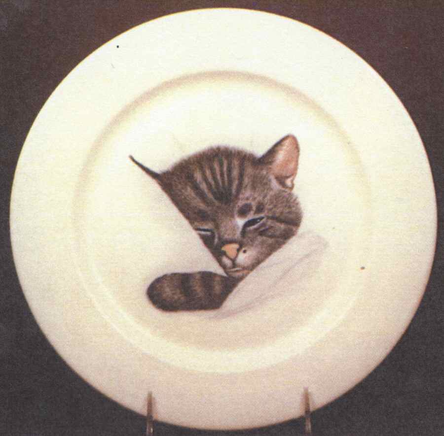 Chessie Cat (Chesapeake & Ohio) Dinner Plate by Buffalo Pottery-1