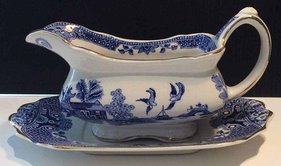 Blue Willow (Gold Trim) Gravy Boat & Underplate by Burgess & Leigh-1