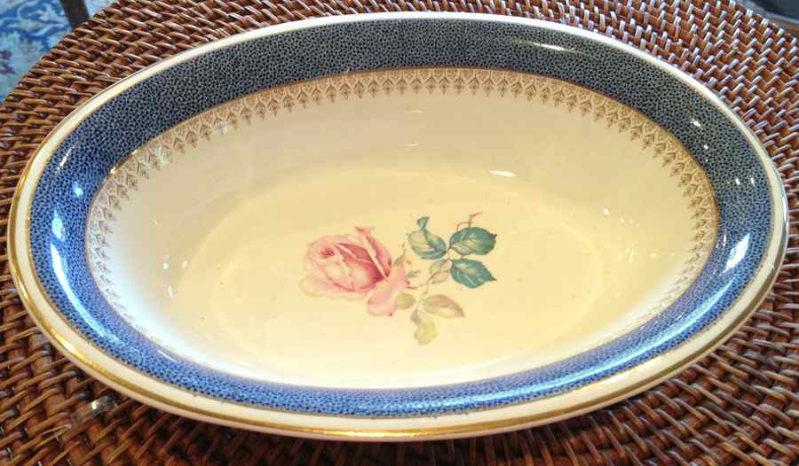 BUL9 9" Oval Vegetable Bowl by Burgess & Leigh-1