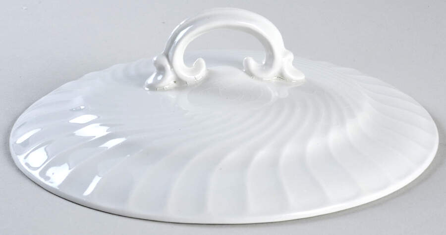 Queen's White Lid for Round Vegetable by Burgess & Leigh-1