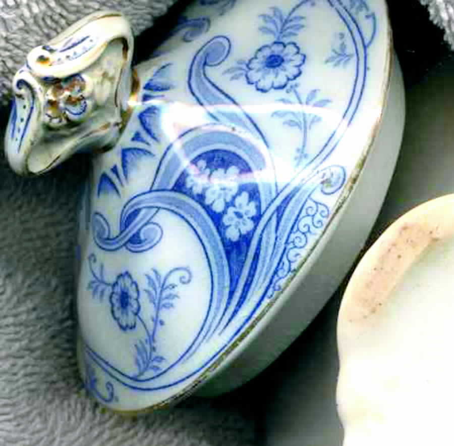 Richmond Lid for Sugar Bowl by Burgess & Leigh-1