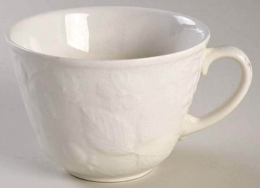 Strawberry and Grape Leaf White (Davenport) Jumbo Cup by Burgess & Leigh-1