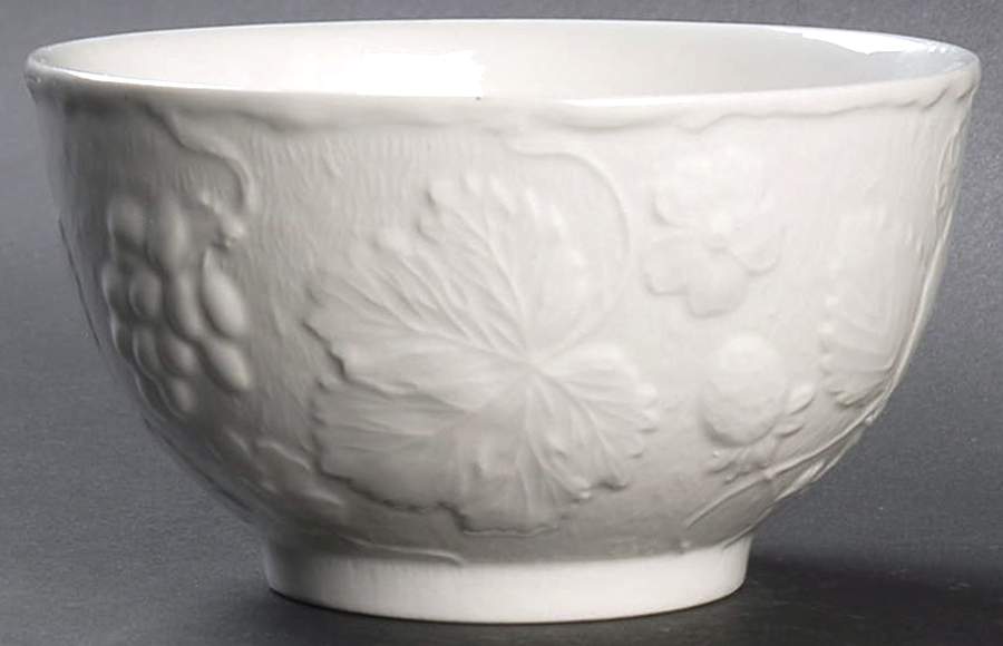 Strawberry and Grape Leaf White (Davenport) Cranberry Bowl by Burgess & Leigh-1