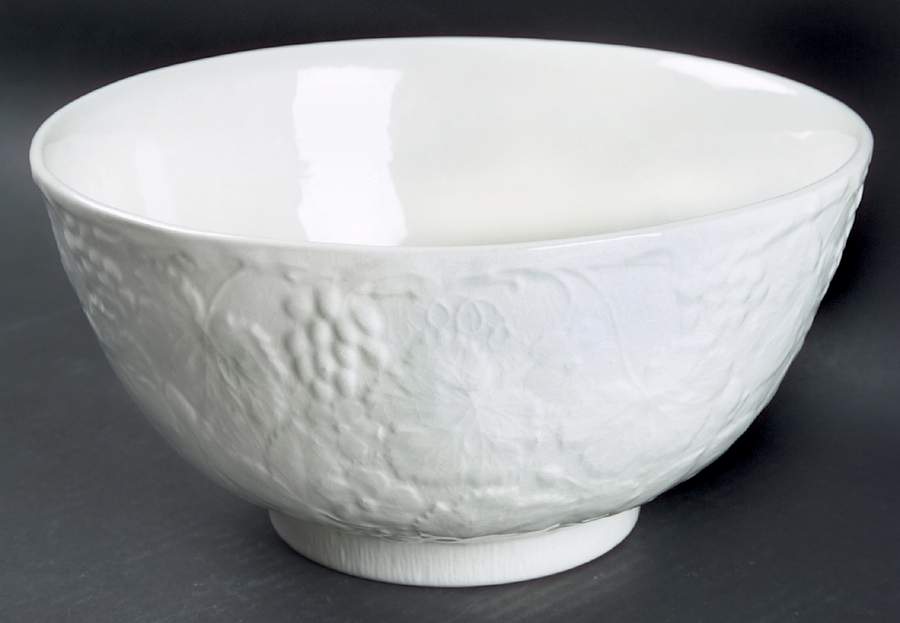 Strawberry and Grape Leaf White (Davenport) 9" Chinese Bowl by Burgess & Leigh-1