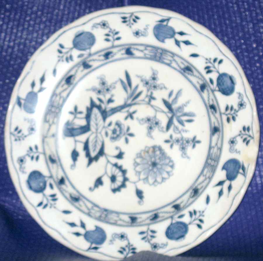 Dresden Dinner Plate by Bates Walker-1