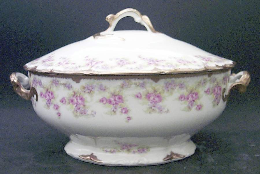Bridal Wreath Tureen &  Lid by Bawo & Dotter-1
