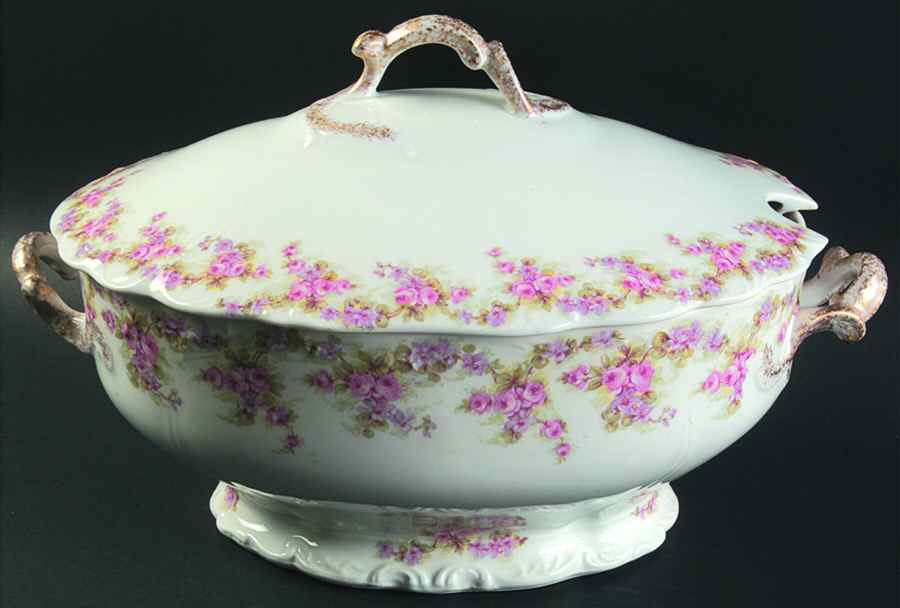 BWD1 Oval Tureen & Lid by Bawo & Dotter-1