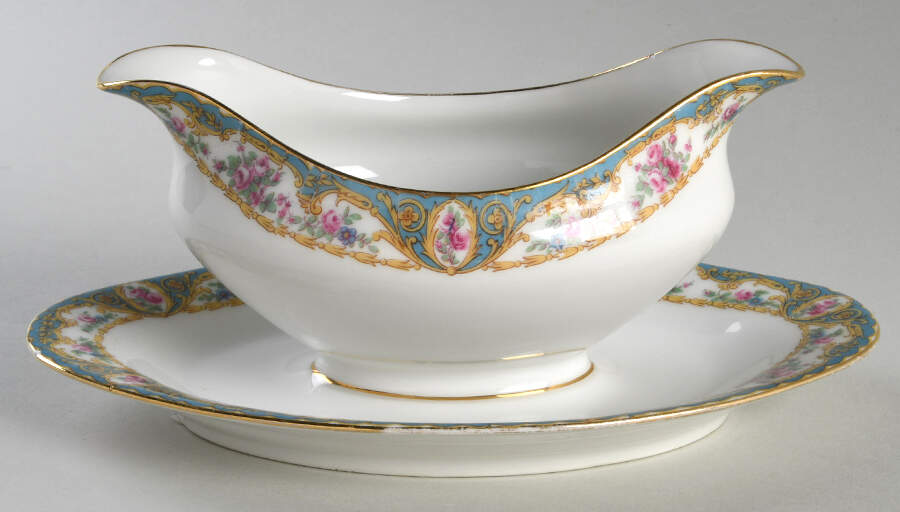 BWD17 Gravy Boat with Attached Underplate by Bawo & Dotter-1