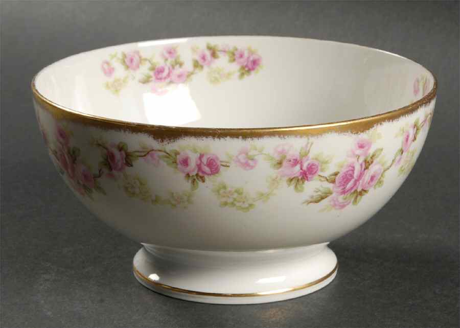 BWD18 Cranberry Bowl by Bawo & Dotter-1