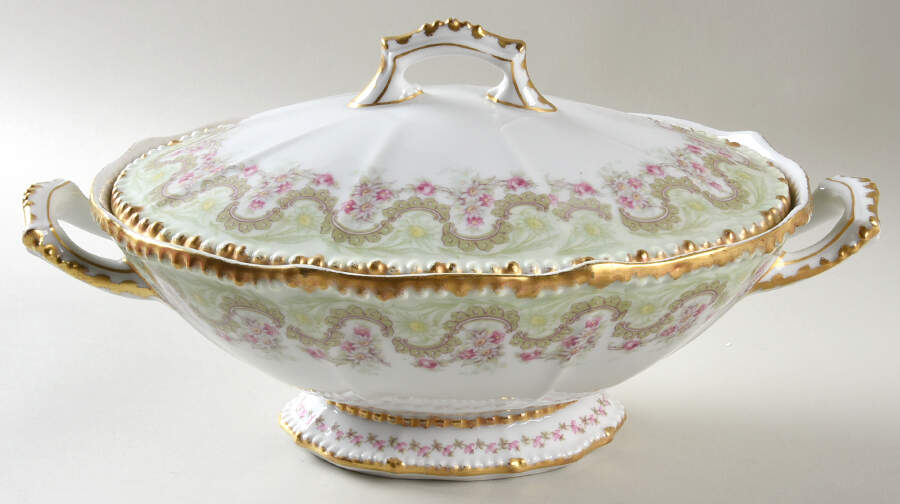 BWD39 Oval Covered Vegetable by Bawo & Dotter-1