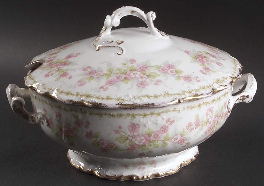 BWD4 Tureen &  Lid by Bawo & Dotter-1