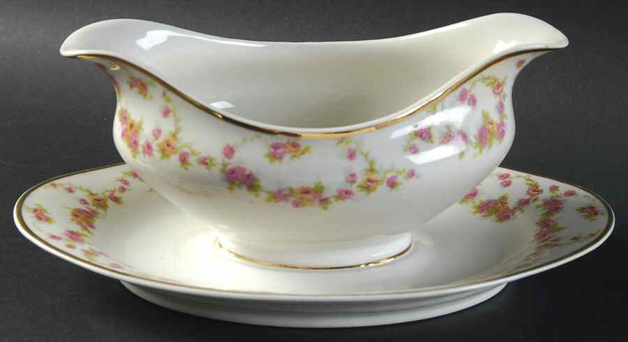 BWD52 Gravy Boat with Attached Underplate by Bawo & Dotter-1