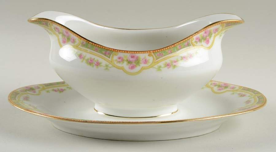 BWD87 Gravy Boat with Attached Underplate by Bawo & Dotter-1