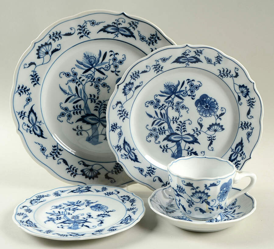 Blue Danube 40 Piece Estate Set by Blue Danube (Japan)-1