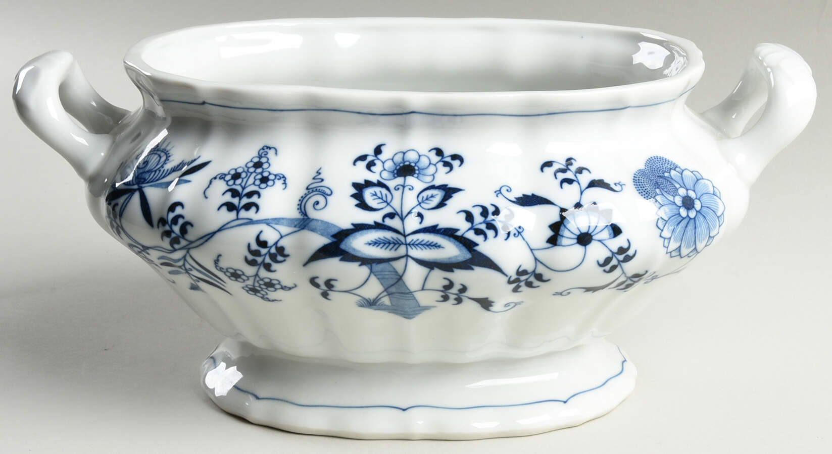 Blue Danube Oval Tureen No Lid by Blue Danube (Japan)-1