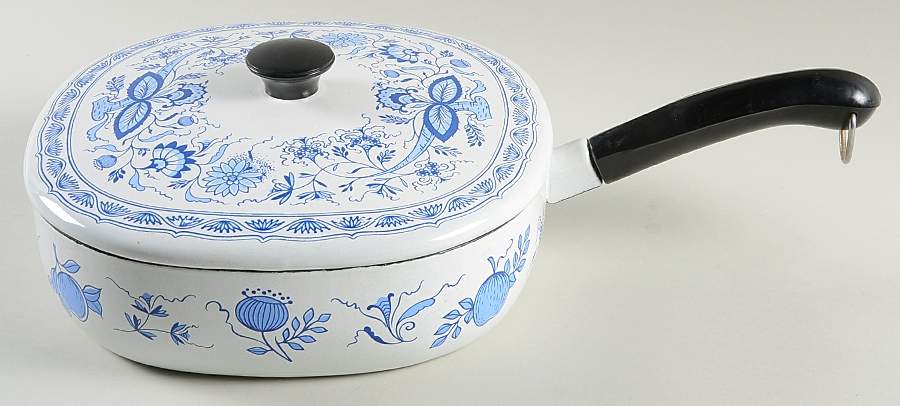 Blue Danube 10" Metal Skillet & Lid by Blue Danube (Japan)-1
